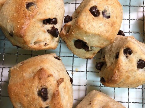 切りっぱなしで簡単に！全粒粉チョコチップパン♪